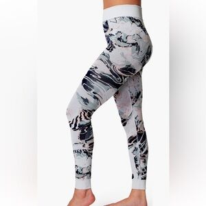 Sweaty Betty Base Layer Leggings in Blue Glacier Jacquard Size Small NWT